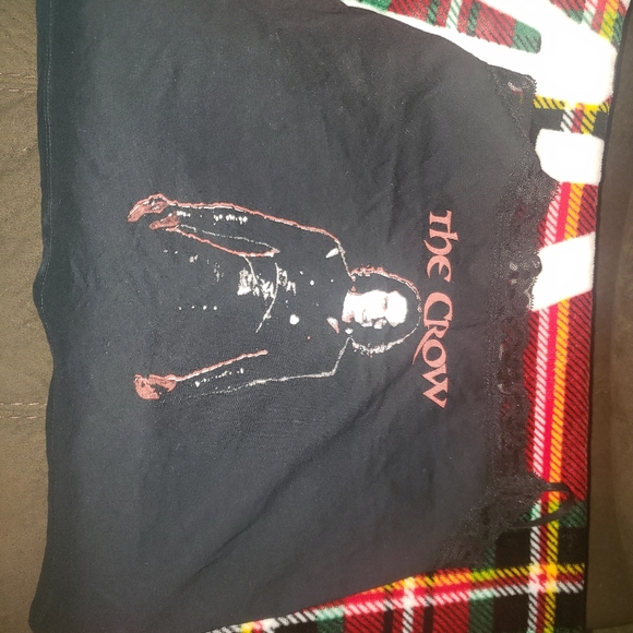 The Crow Crop Top - Picture 2 of 4